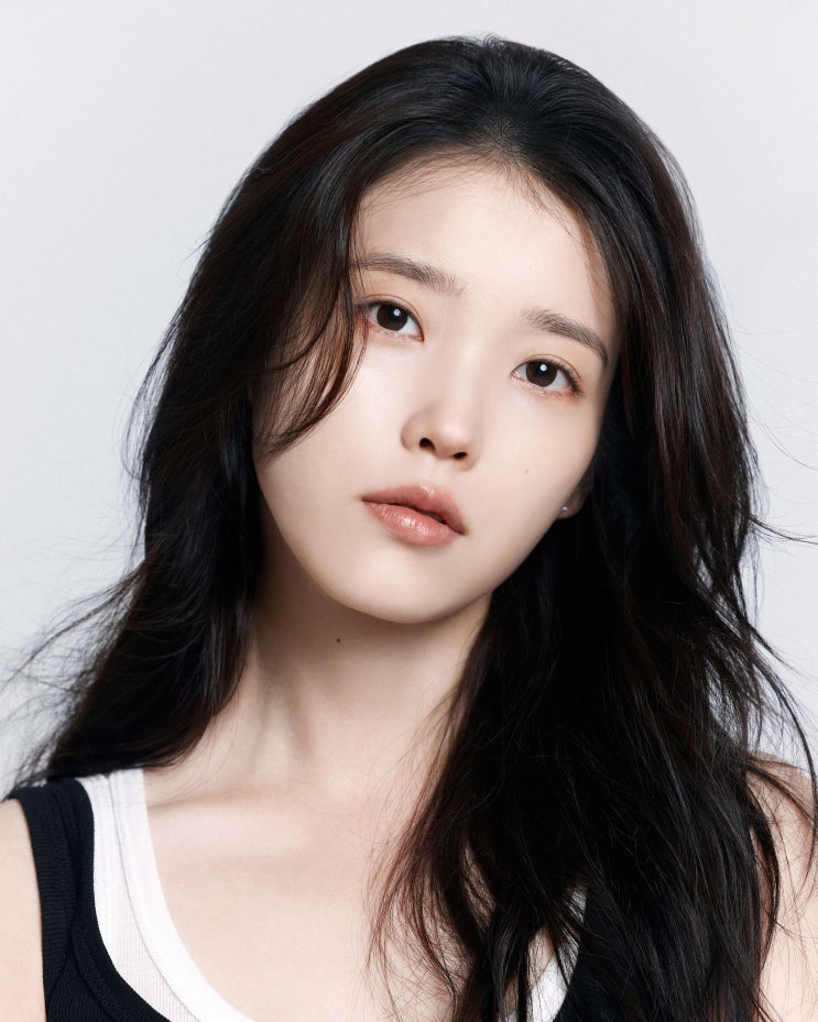 아이유 최근 소식, 드라마부터 기부까지 화제 이어지는 근황
