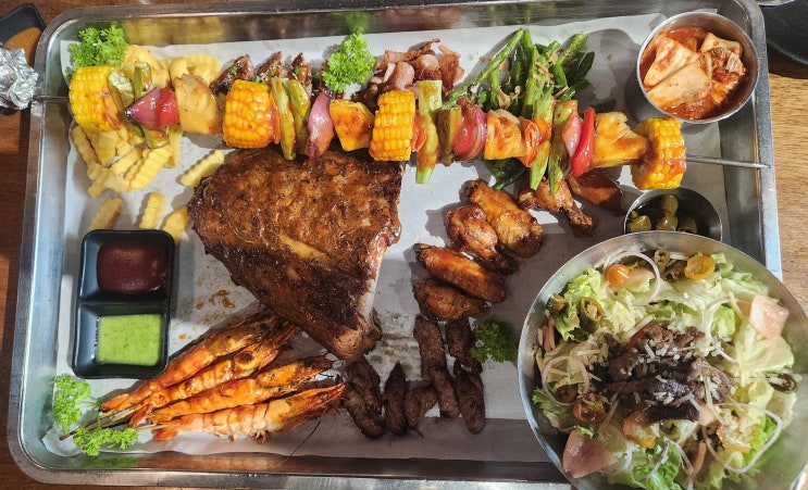 나트랑의 대표적인 한국인 맛집 씀모이가든(XOMMOI Garden)