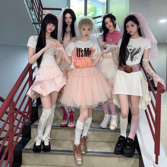 아일릿, 미니 4집 활동 성료…‘빌보드 200’ 진입하며...