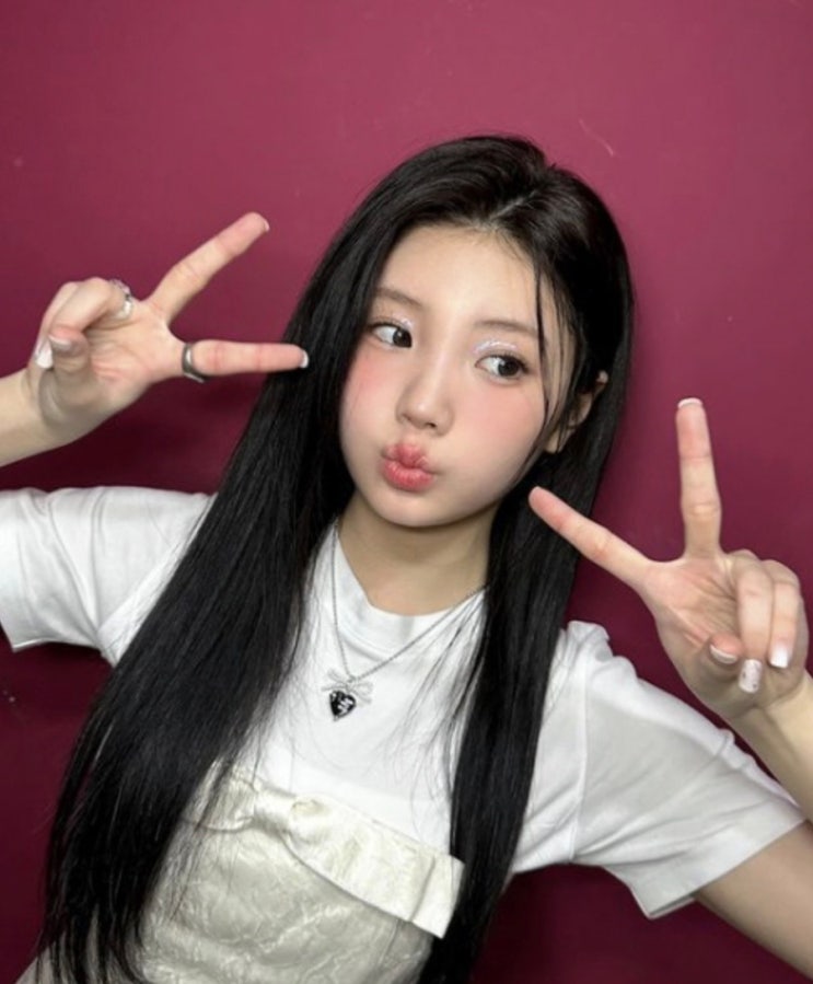 아일릿 원희 프로필, 데뷔 2년 차 성장캐 매력 폭발