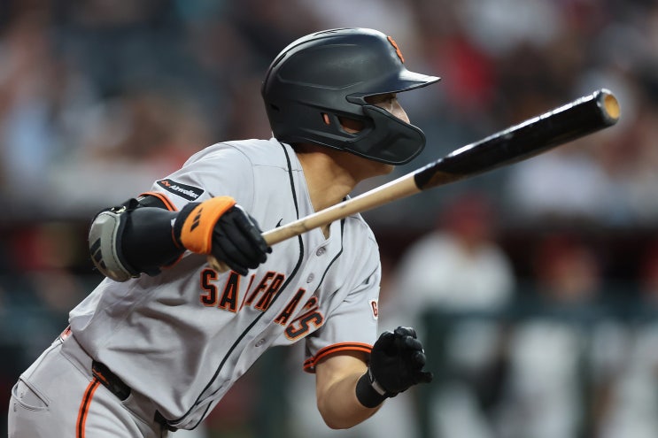 [오늘의 MLB] (6/2) 이정후, 9경기 연속 안타 행진...타율 0.303 : 네이버 블로그
