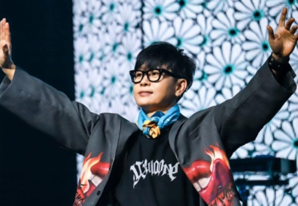 이승환, 윤서인 모욕·명예훼손 고소 선언 "늦었지만 시작돼야 할 일"