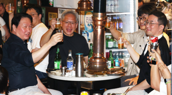 젠슨 황, PC방·삼겹살·노래방까지…유재석과 '유퀴즈' 만남도 예고