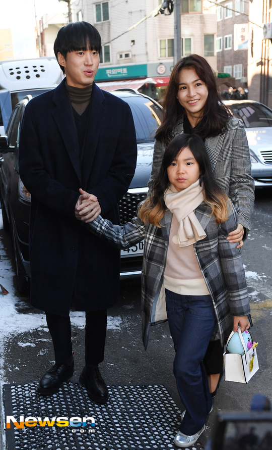 타블로 딸 하루, 라이즈 신곡 단독 작사! 고등학생 작사가의 탄생