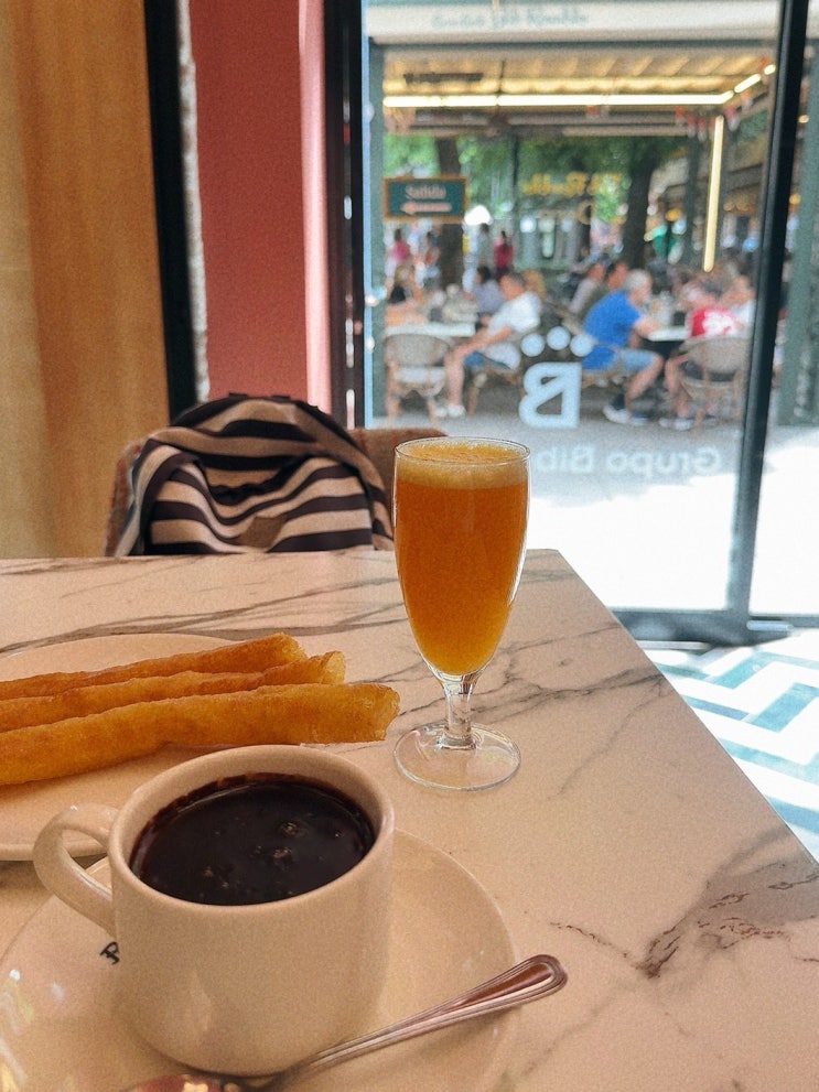 스페인 그라나다 츄러스 맛집 Gran Cafe Bib-Rambla, 대성당 비브 람블라 ....