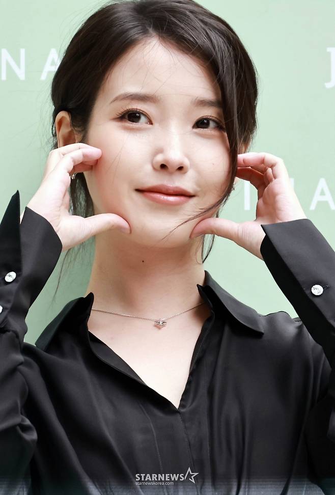 "아이유, 모든 집회 후원 의무 無"..팬덤 성명 발표 "투표용지...