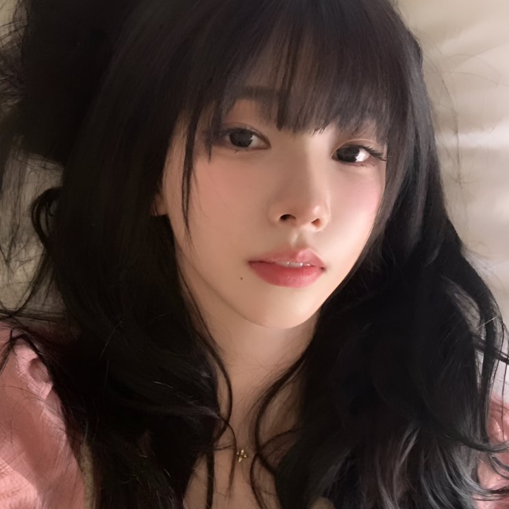 "화장기 거의 없는 얼굴로 침대에서?"에스파 카리나 역대급...