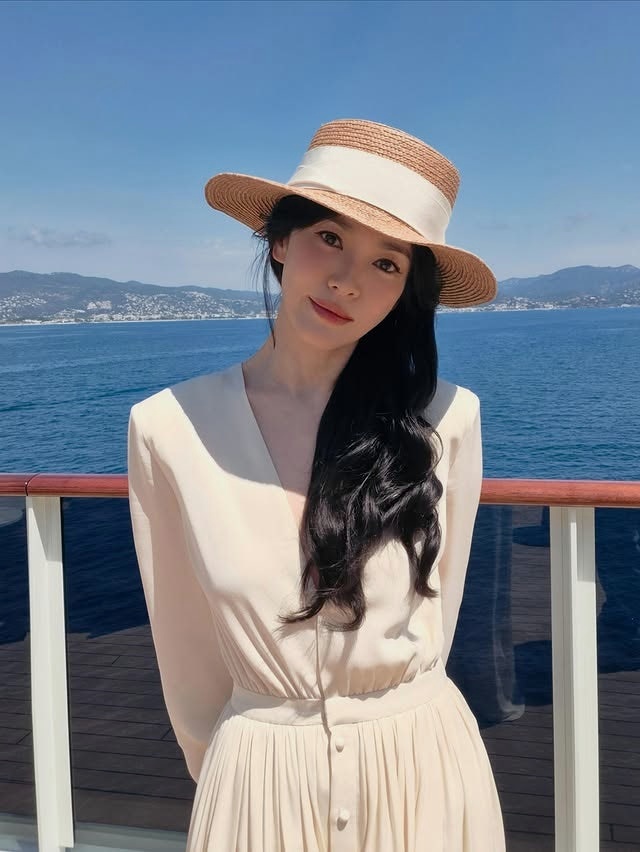 송혜교 44세 초근접 사진 공개에 김혜수도 경악한 소름돋는...
