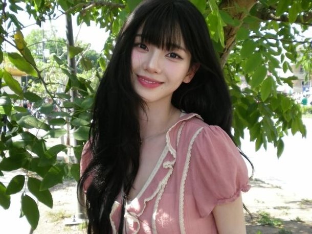 카리나, '첫사랑 기억 조작' 유발하는 청순 비주얼... 핑크빛...