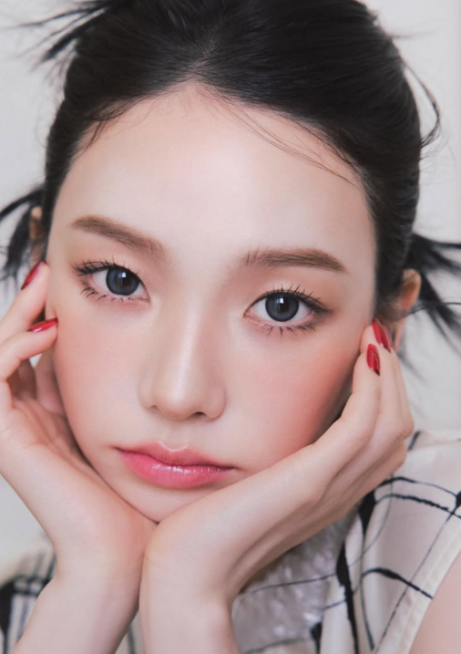 "비주얼 장인의 귀환" 에스파 카리나, 최근 공개된 BAZAAR 화보...