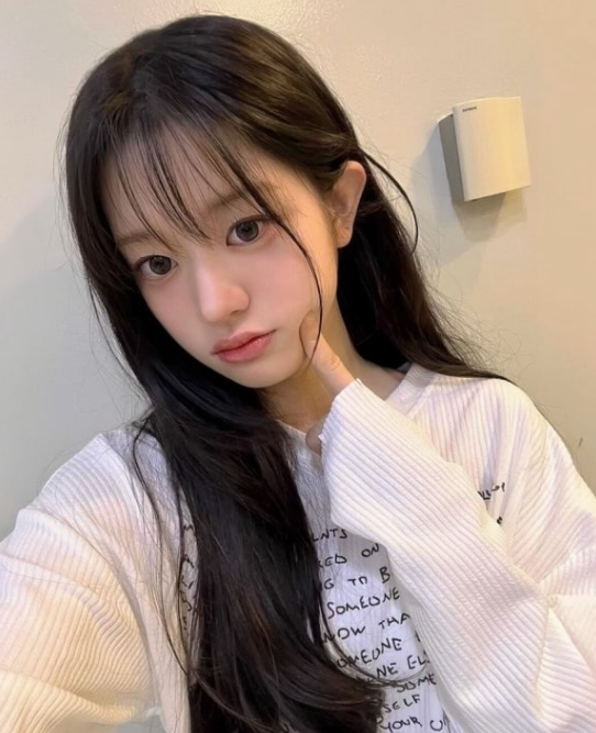 아일릿(ILLIT) 민주 프로필의 모든 것, 파헤쳐 볼까요?...