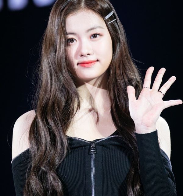 르세라핌 출신 김가람, 배우 전향 매니지먼트 구와 전속계약