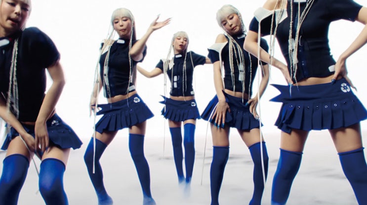 K-팝이 입으면 뜬다! K-POP 패션 헌터스