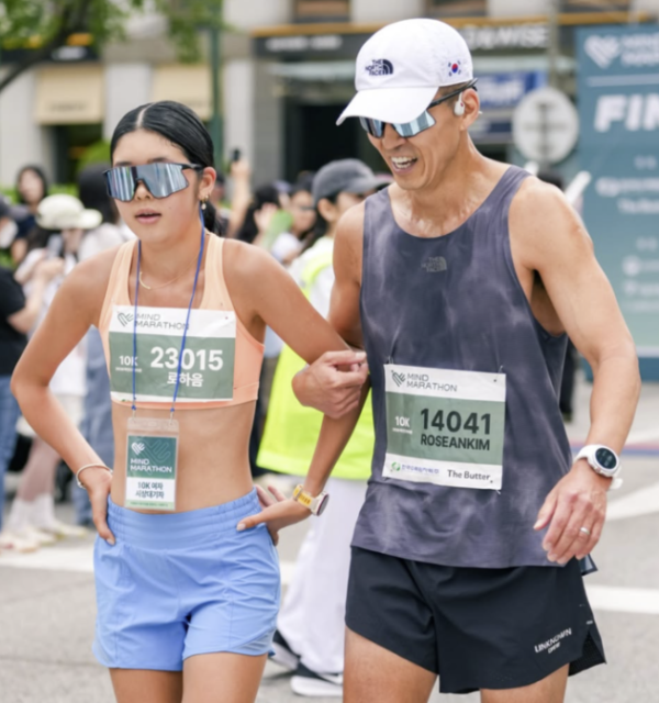 션♥정혜영 딸 하음, 기부 마라톤 여자 2위, 기록보다 더 놀라운 건 따로 있었다