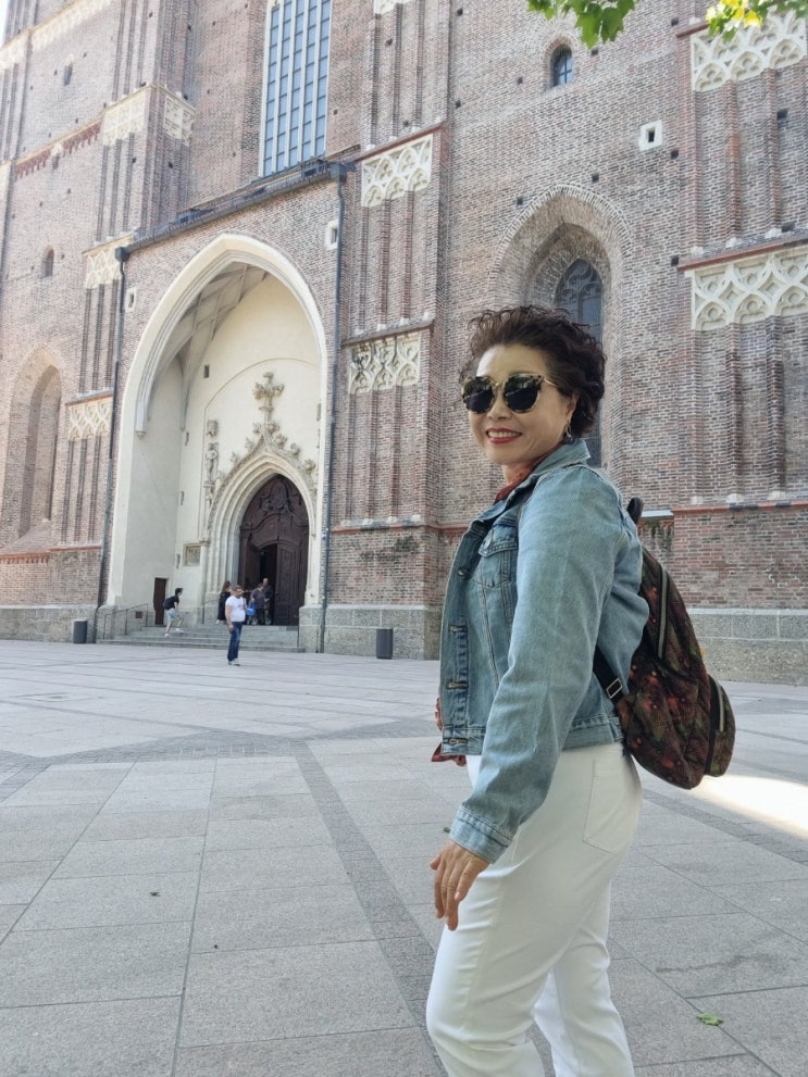 프라우엔교회(Frauenkirche)**"성모 마리아 대성당"(Dom zu Unserer Lieben Frau)....