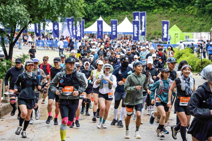 삼양식품, 건강 라이프스타일 축제 ‘스핀들 트레일 런 2026’ 성료    김정수 회장 비롯한 임직원과 일반 참가자 등 총 700여 명 참가