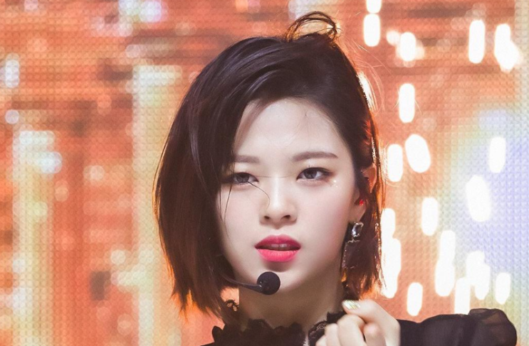 트와이스 정연, JYP 떠나 배우 전향? 변우석 소속사와 미팅...