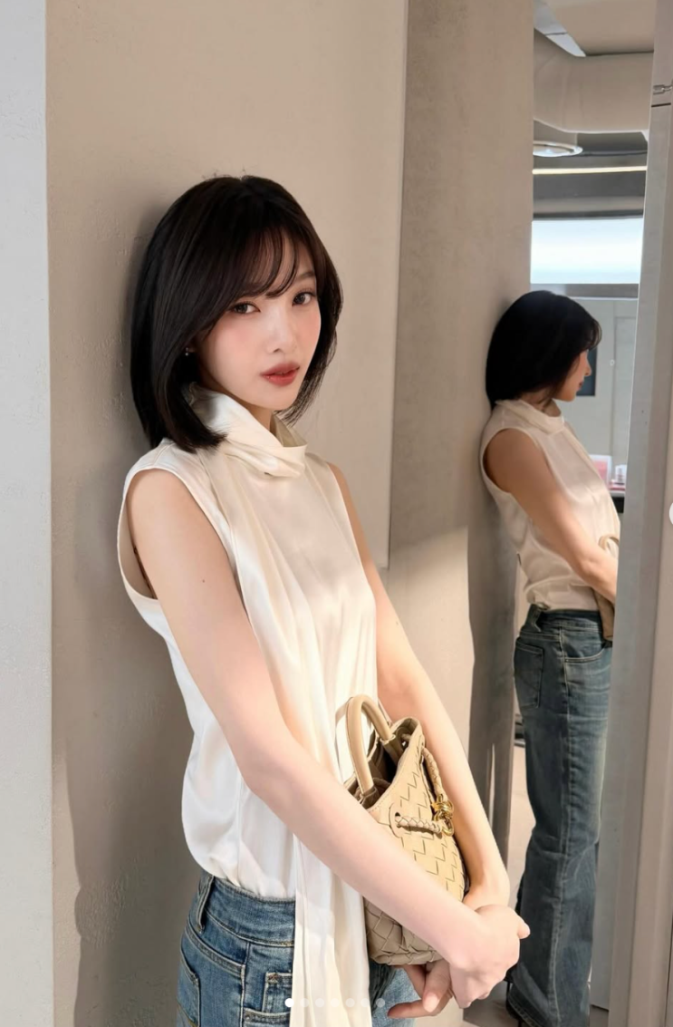 " 좋다는건 다 사서 해봐요 " 피부관리, 홈트템 온갖 디바이스와...