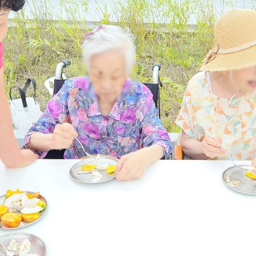 [행복한요양원 녹양역] 요양원여가프로그램, 요양원 피크닉, 요양원 산책프로그램