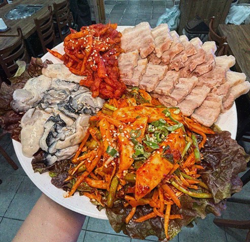 대봉칼국수보쌈 광화문 맛집, 보쌈쌈+칼국수 든든한 한끼
