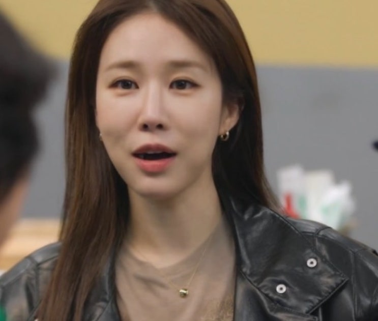 유인나 나이 비주얼, 82년생인데 10살 어려 보이는 동안비결