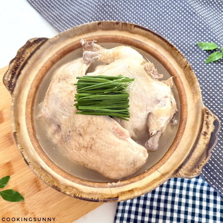 야들야들해서 정말 맛있고 여름 보양식으로 딱인 초간단 닭백숙 만들기 닭백숙황금레시피