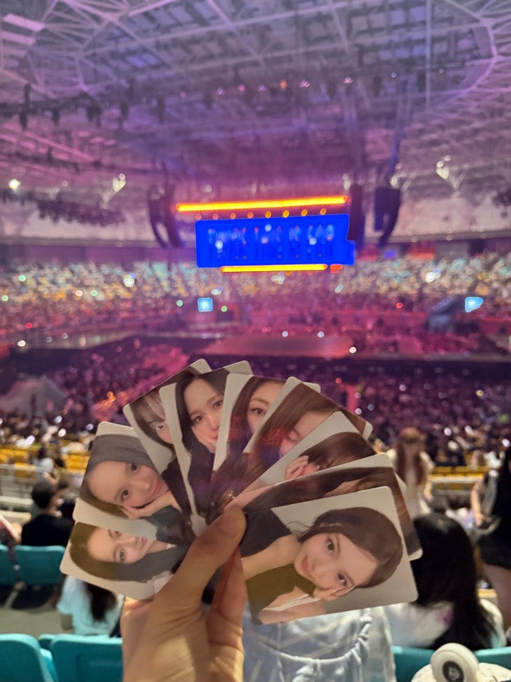 260711 첫 트와 콘서트 TWICE 〈THIS IS FOR〉 WORLD TOUR...