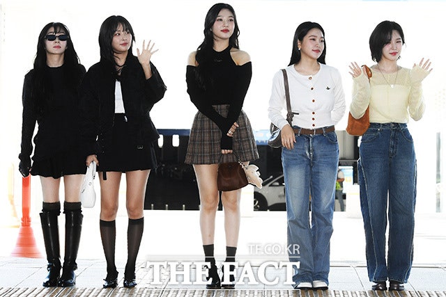 레드벨벳, 2년 2개월 만 완전체 '벨벳 썸머'…타이틀 '서핀...