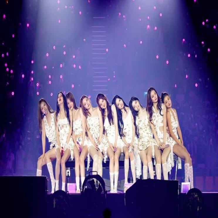 트와이스, 360도 무대로 증명한 '연대의 미학'…1년 대장정 성료