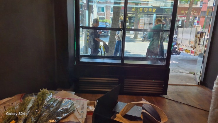 베이커리쇼케이스, 쇼케이스 한성에서 시작한 고급 진열의 하루