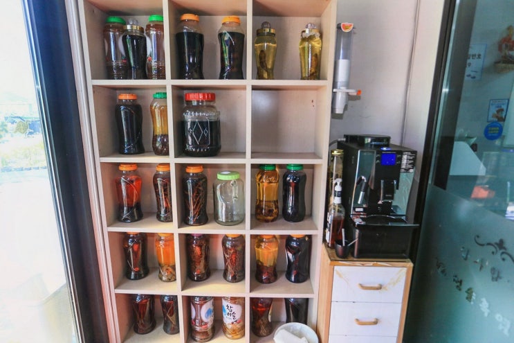청솔흑염소 충주기업도시 대영힐스cc 맛집, 주차 편한 보양식