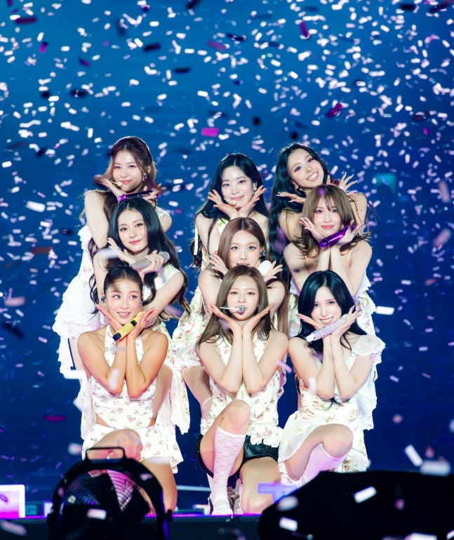 월드투어 끝나자 트와이스 이적설 확산, 알고 보니 아직 확정된...