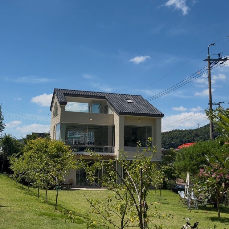 [광주,운림동] 카페 지즈-무등산 초록뷰로 힐링 가능한 통창 카페💚 내돈내산 리뷰 : 네이버 블로그