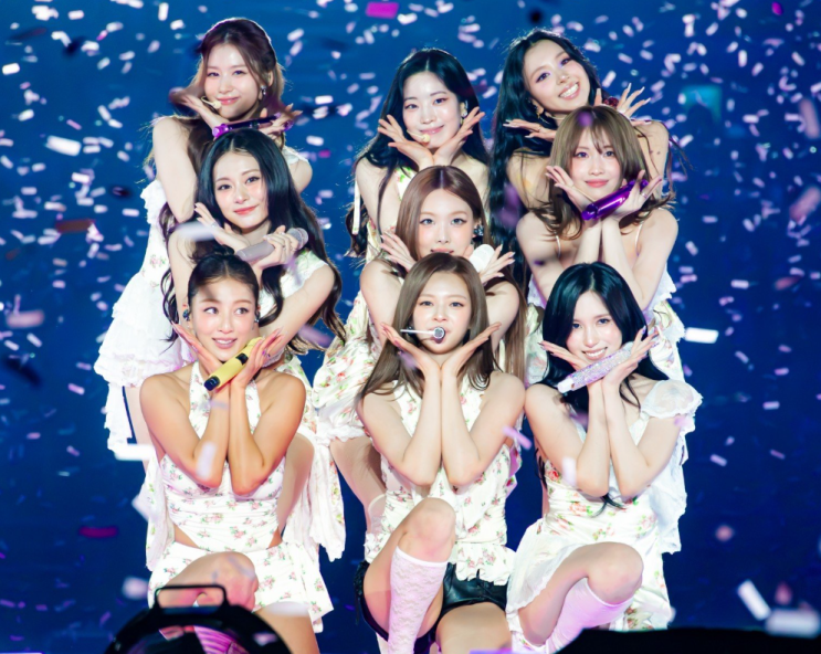 아직 이적 확정은 아니라고?...트와이스 이적설, 멤버 부모...