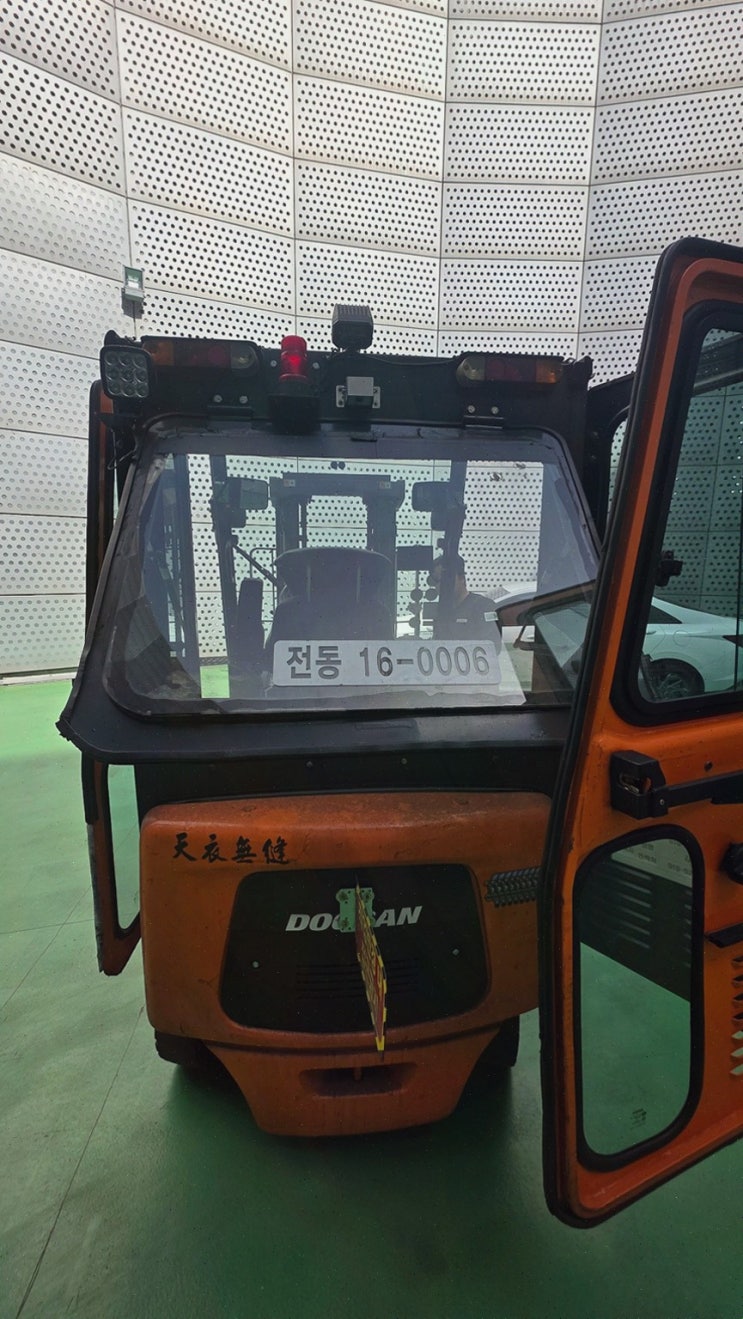 안산지게차출장설치 리튬코리아서비스, 안전장치 설치로 급한 가동률 잡기