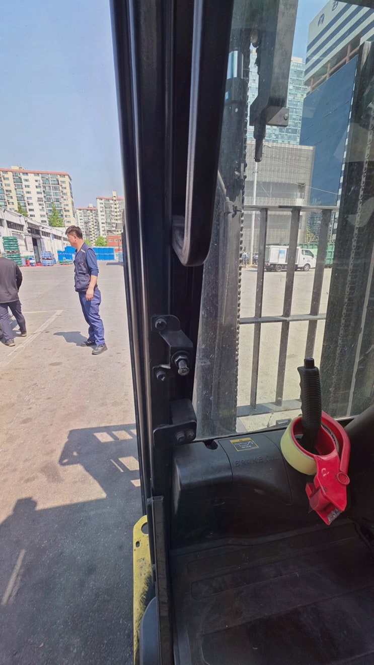 울산지게차부품이 고민이라면? 안전장비까지 묶는 리튬코리아서비스