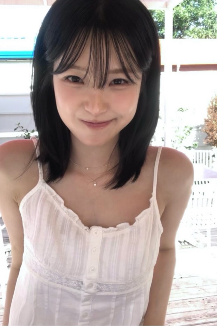 요즘 제일 예뻐 보이는 프로미스나인 백지헌 중단발 레이어드컷 ♀️
