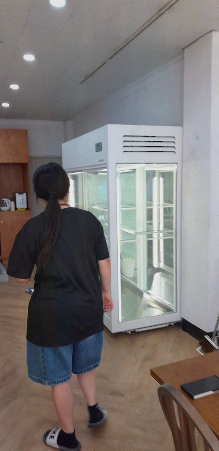 반찬진열냉장고, 저소음·맞춤설계·전국 A/S까지 갖춘 쇼케이스 한성