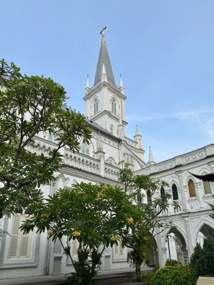 싱가포르 아이와 가볼만한 곳, 산책하기 좋은 차임스 (CHIJMES)
