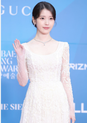 아이유, 이관개방증 증세 심각에 "당분간 땀 흘리는 공연 무리"