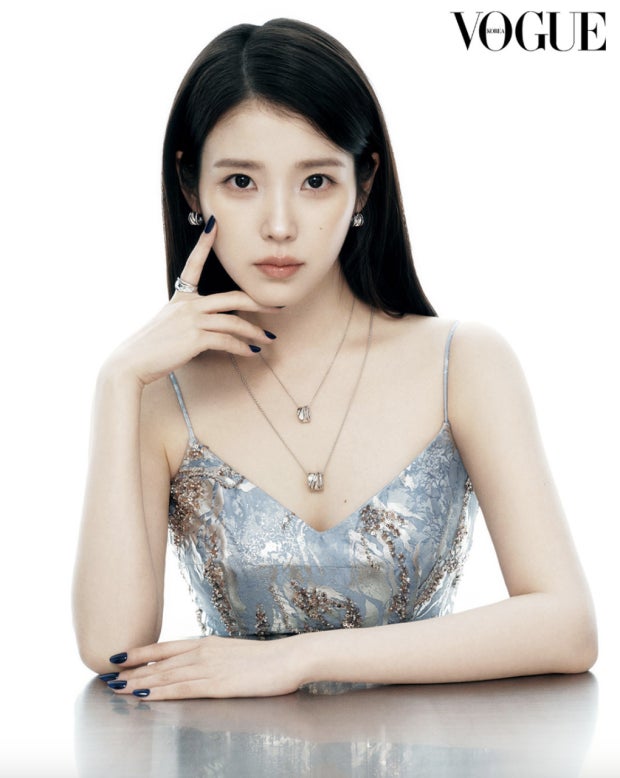선처는 없다" 아이유, 美 법원에 악플러 '@7h*' 신원조회 요청...
