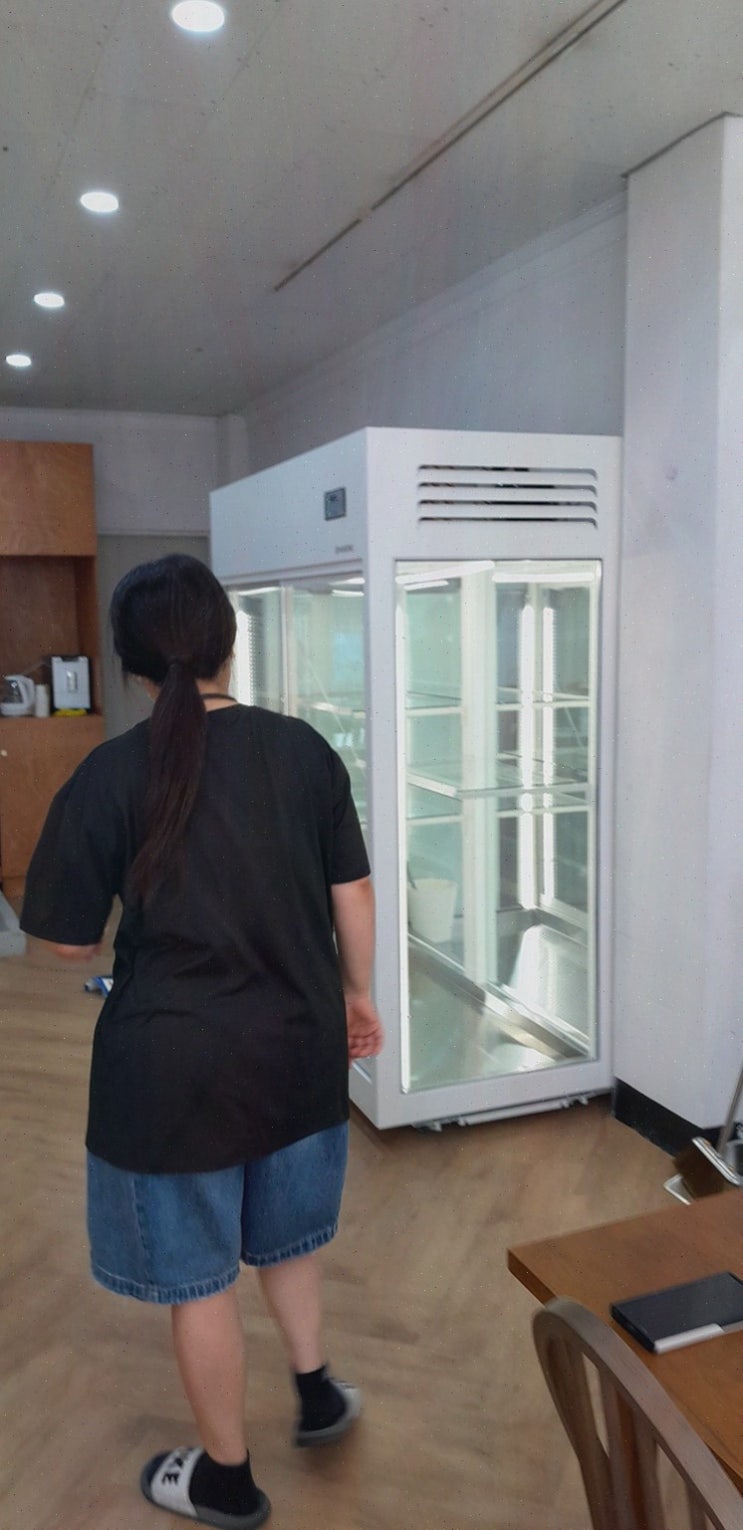 빵케이스 쇼케이스, 빵 진열이 달라져서 매장이 편해졌던 후기