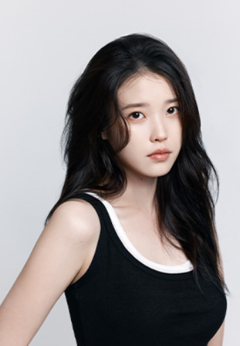 아이유, 이관개방증 악화로 콘서트·앨범 연기... 팬들 가슴...