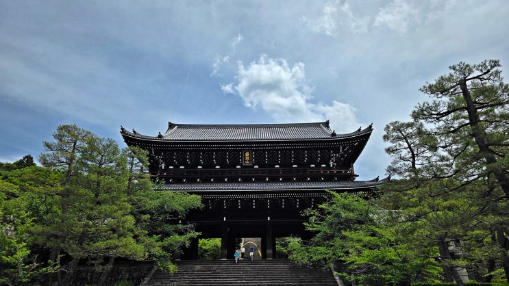 교토 6: 지온인(知恩院), 일본 불교 정토종 성지의 장대한 건축물