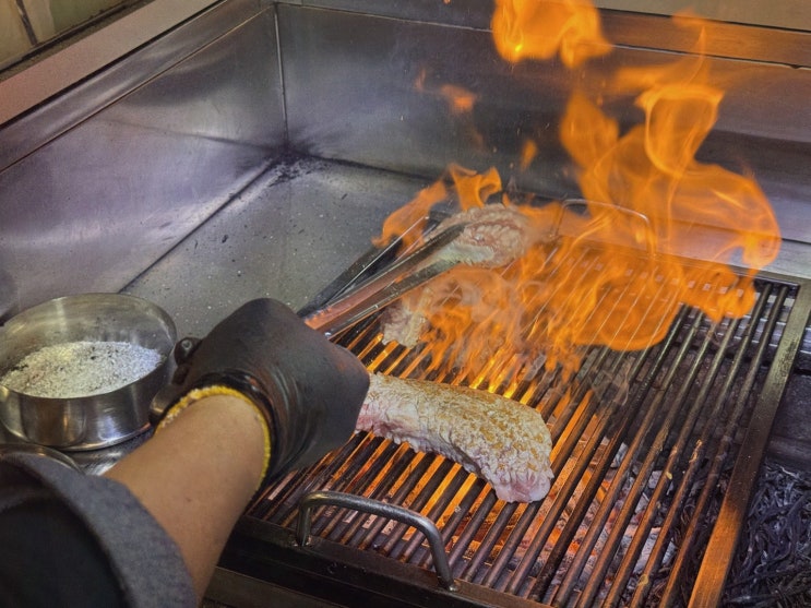 [은평구맛집주차가능] 솔직후기! 옥탑방 옥상 감성+불멍 짚불향 미나리 삼겹살