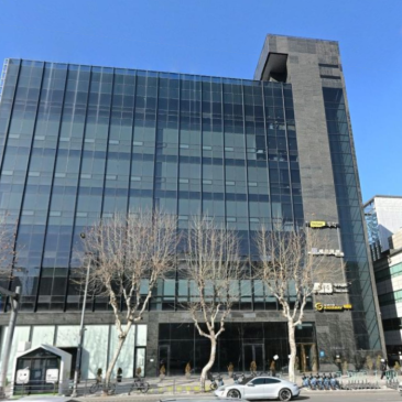 [4,000억 이하 빌딩] 강남 대치동 학원가 대형 교육시설 3,700억 매매