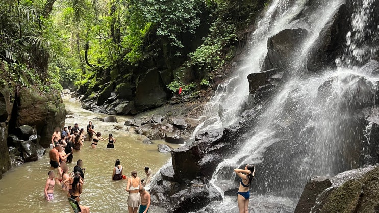 ✈️ 발리 여행_우붓 칸토 람포 폭포(Kanto Lampo Waterfall) 줄 서서 찍는 ....