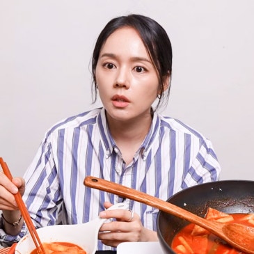 한가인, 솔직하다 vs 선 넘었다 발언 논란...의외로 검소한 그녀의 차는?