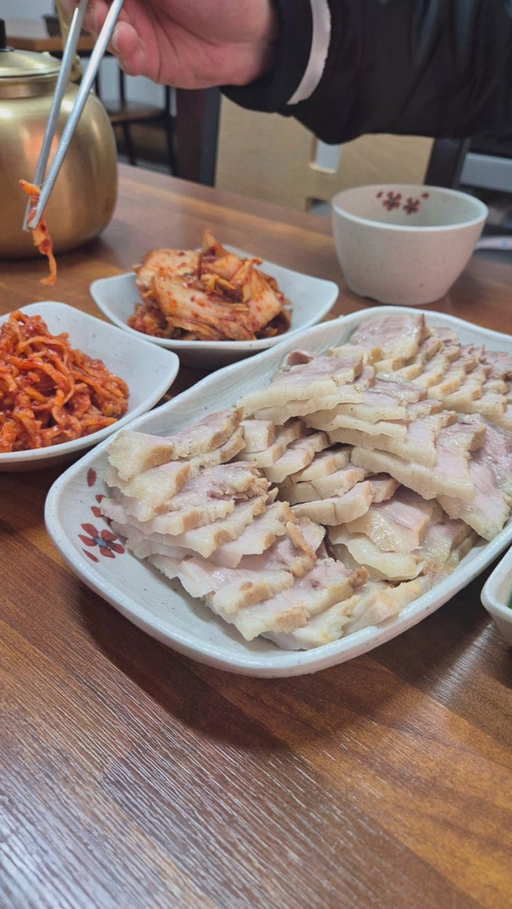 국시24 시청국수, 면발 탱글탱글해서 점심이 든든해졌어요