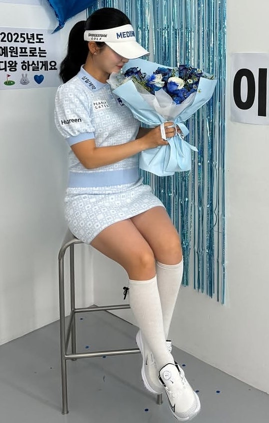"봄예원이라 불리는 골프 여신".. 이예원 프로 JLPGA 상금 아이언 나이 인스타